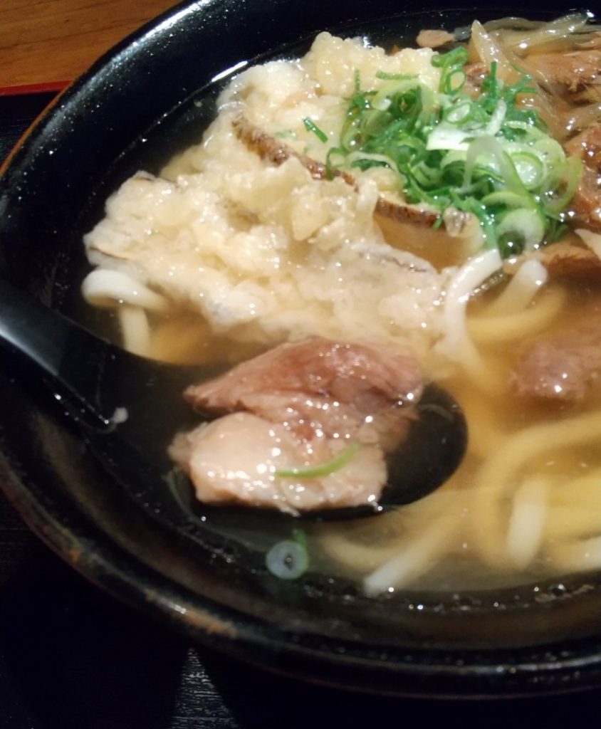 牛すじうどん