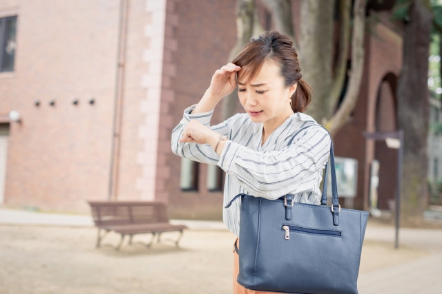 忙しそうな女性